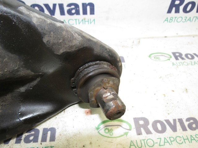 Важіль передній лівий 545019811R RENAULT