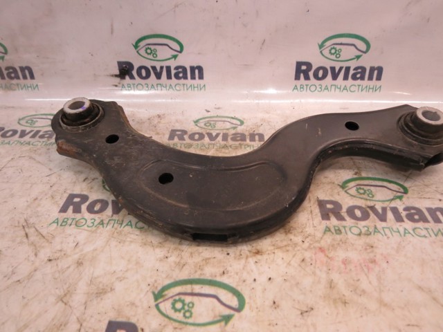 Важіль задньої підвіски верхній, лівий/правий 55120CW000 HYUNDAI