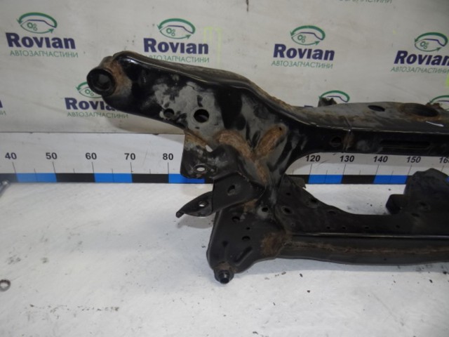 Балка задньої підвіски, підрамник 554001YA0D NISSAN