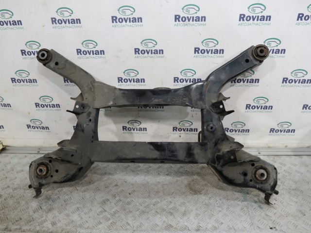 Балка задньої підвіски поперечна 554006RA1A NISSAN
