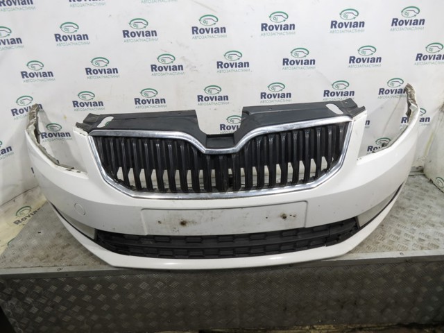 Бампер на авто Skoda Octavia 3 A7
