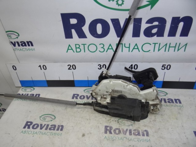 Замок дверей водія 5E1837015A VAG