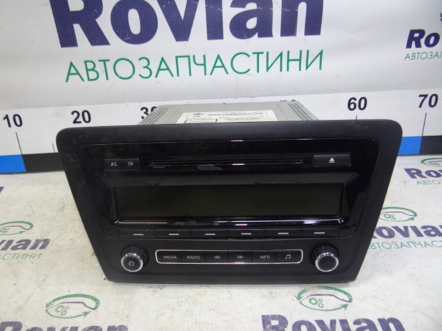 Магнітола 5J0035161E VAG