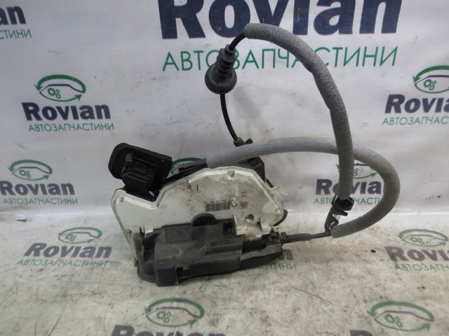 Замок задніх дверей, правих 5K4839016Q VAG