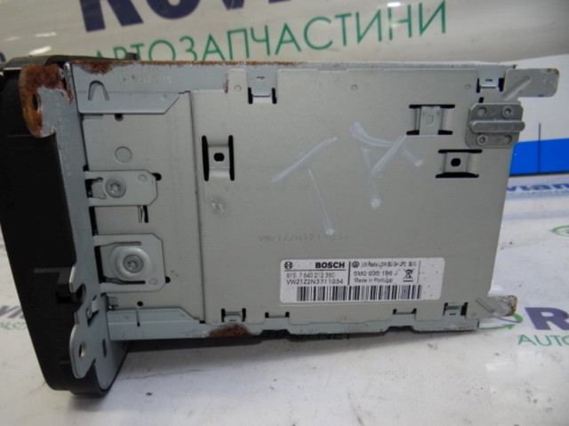 Штатна магнітола 5M0035186J VAG