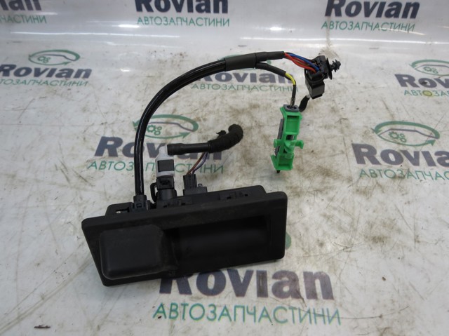 Камера заднього виду 5NA827566D VAG
