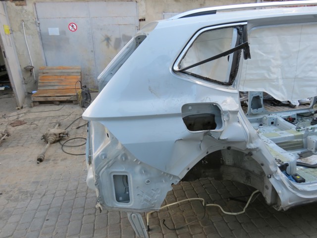 Крило заднє праве 5NL809844 VAG