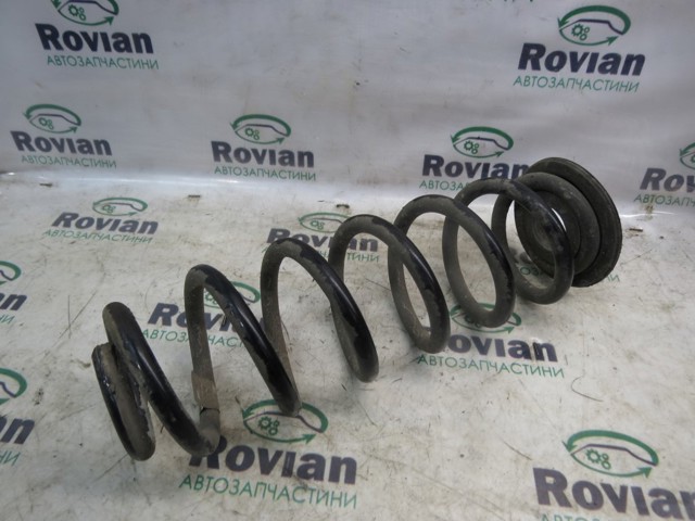 Пружина задня Audi Q3