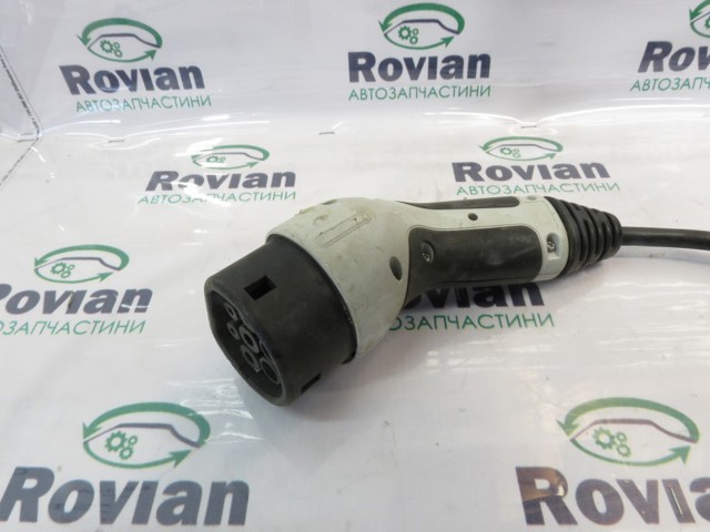Кабель для заряджання електромобіля 61449845149 BMW