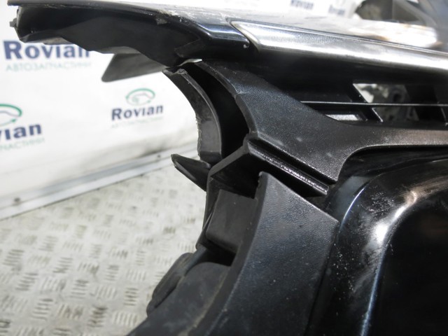 Бампер передній 620221121R RENAULT