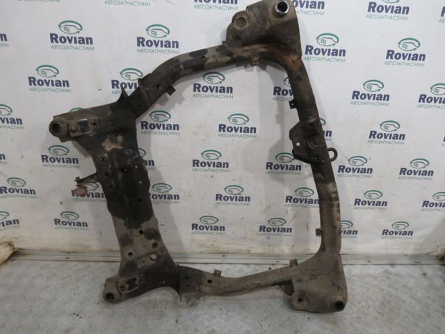 Балка передньої підвіски, підрамник 624051H021 HYUNDAI