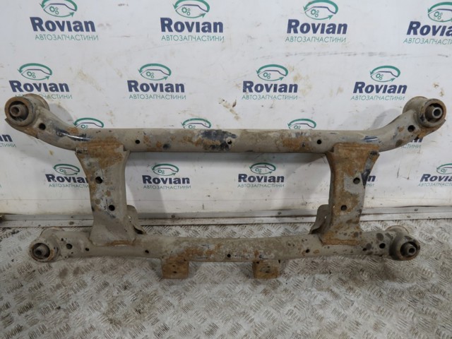 Підрамник задній 626050Z510 HYUNDAI