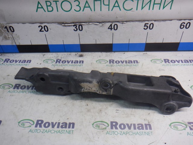 Кронштейн кріплення крила переднього правого верхній 631220010R RENAULT