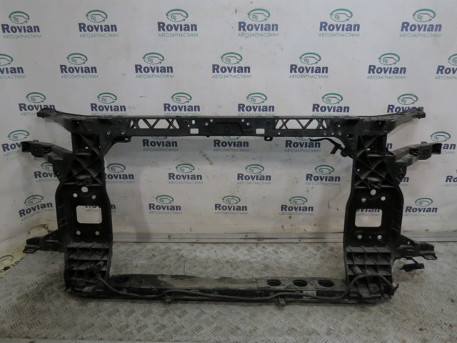 Кронштейн для радіатора 64101CW000 HYUNDAI