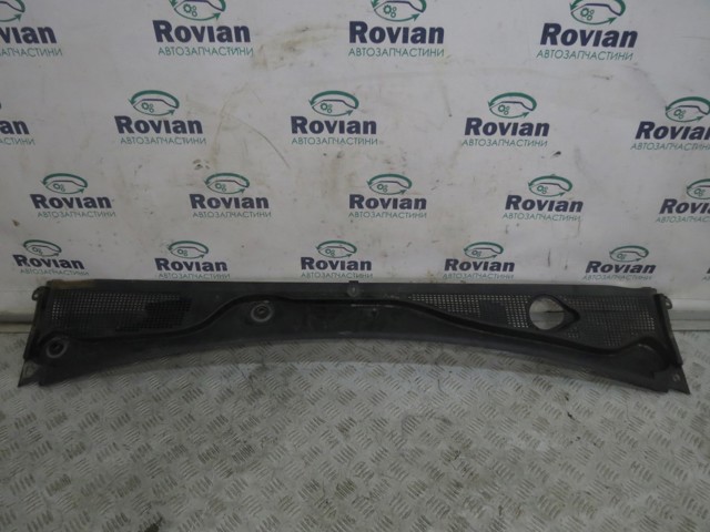 Водостік лобового скла, жабо 668119050R RENAULT
