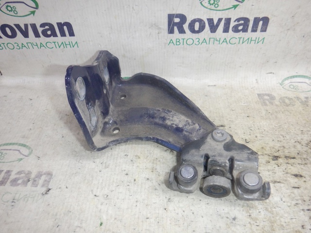 Ролик двері бічної/зсувної, правий нижній 745967497R RENAULT