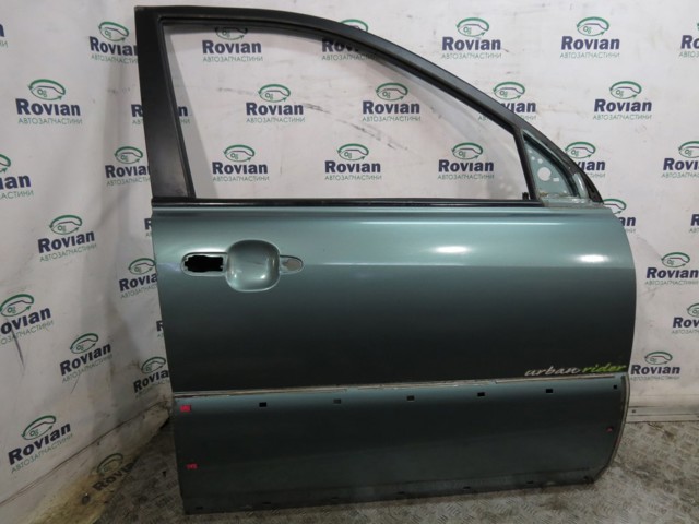 Пасажирські передні двері 760041F050 HYUNDAI
