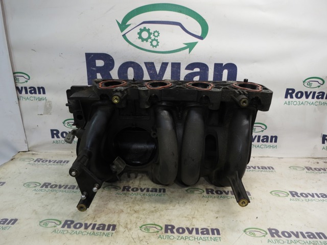 Колектор впускний 7700273860 RENAULT