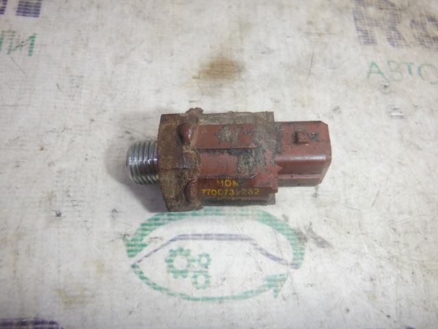 Датчик самозаймання 7700732262 RENAULT