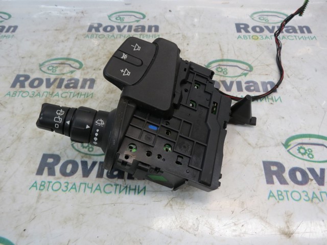 Перемикач підрульовий, правий 7701069597 RENAULT
