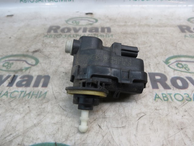 Основна фара - вставка 7701071595 RENAULT