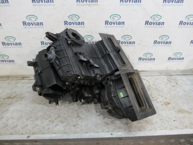 Корпус печі в зборі 7701207871 RENAULT