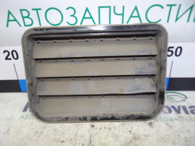 Решітка вентиляції багажника rapid 2012-2019 (хетчбек), бу-257922 7PP819181A