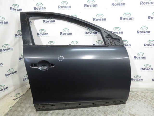 Дверка передня права 801006560R RENAULT