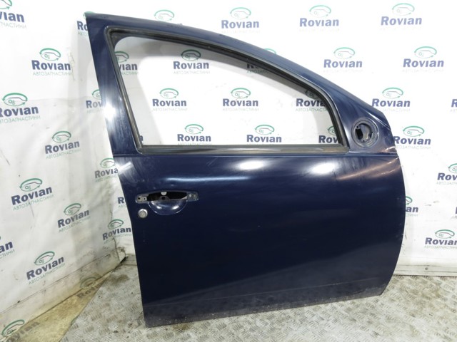 Дверка передня права 801006719R RENAULT
