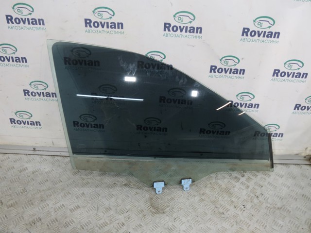 Скло передньої правої двері 803006RA0B NISSAN