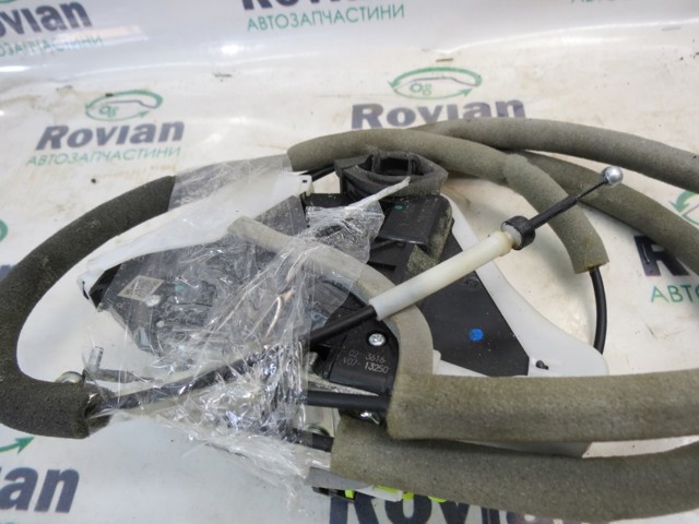 Замок двері правої передньої 805006RR0A NISSAN