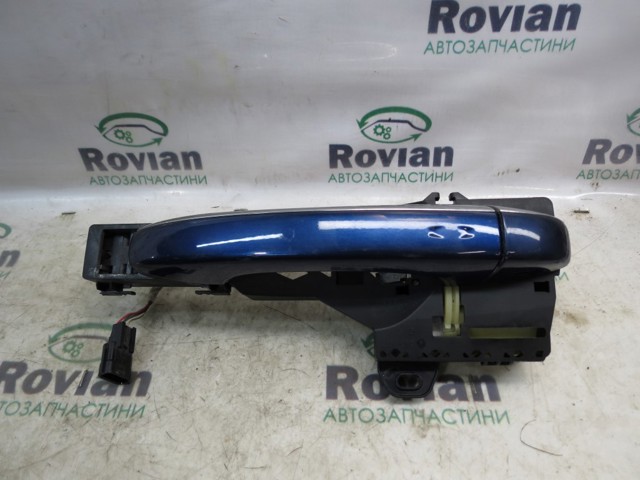 Ручка передньої двері зовнішня ліва 806077319R RENAULT