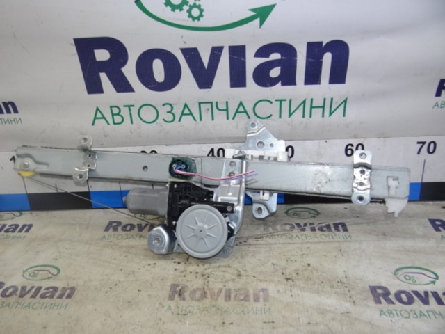 Мотор склопідйомника дверей передніх, правих 807314CA0A NISSAN