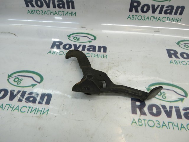 Замок кришки капота 811402P000 HYUNDAI