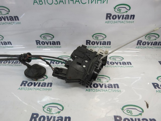Замок задніх дверей, лівих 814102P000 HYUNDAI