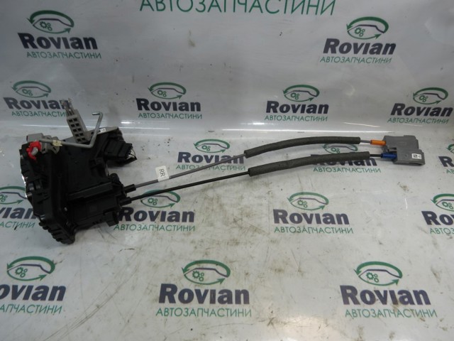 Замок задньої дверї, правої 81420J9100 HYUNDAI