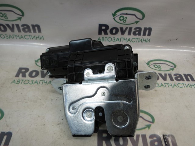 Замок кришки багажника 81800CV100 HYUNDAI