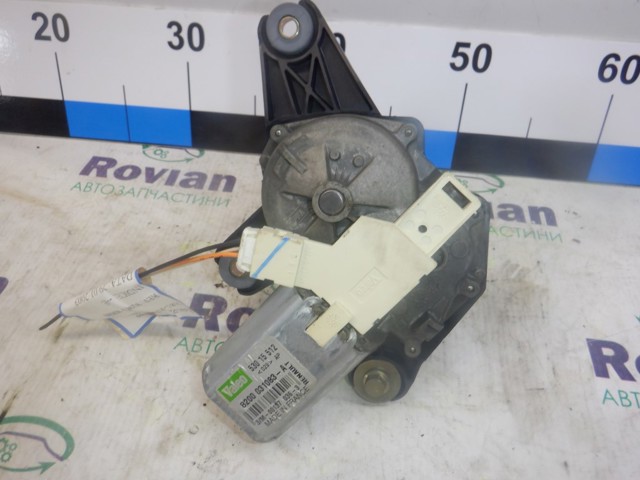 Склоочисник дверей задка 8200031083 RENAULT