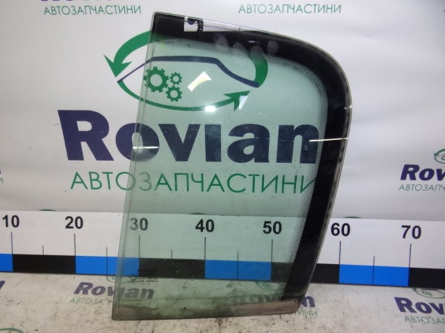 Задня кватирка ліва 8200043709 RENAULT