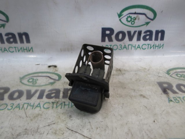 Регулятор оборотів вентилятора, блок управління 8200045082 RENAULT