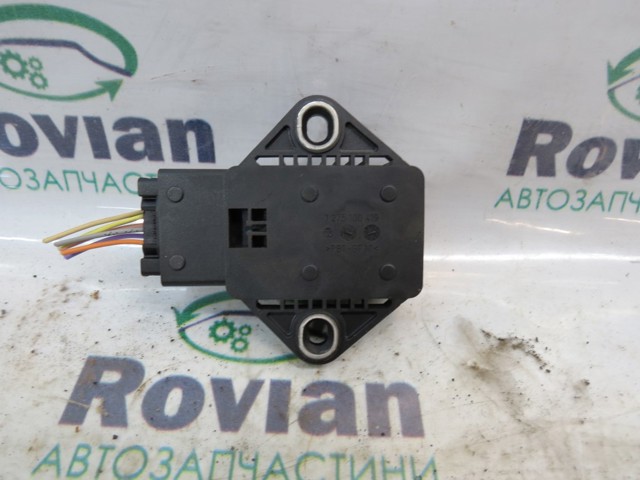 Датчик поперечного прискорення (ESP) 8200074266 RENAULT