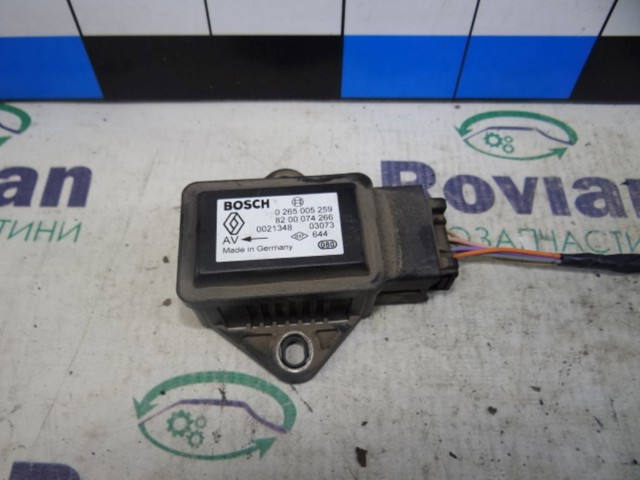 Датчик поперечного прискорення (ESP) 8200074266 RENAULT