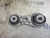 Подушка (опора) двигуна, права верхня 8200103263 RENAULT