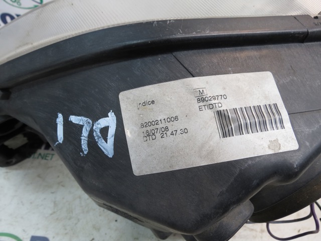 Фара правая 8200211006 RENAULT