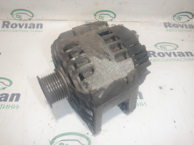 Генератор автомобільний 8200290217 RENAULT