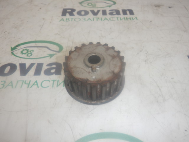 Зірочка приводу коленвала двигуна 8200291296 RENAULT
