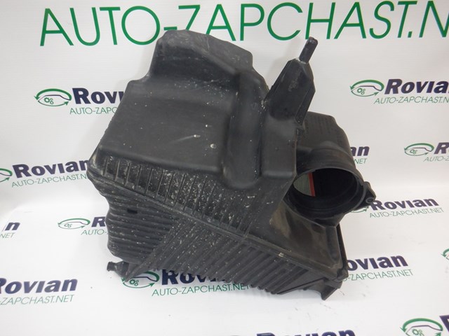 Корпус повітряного фільтра 8200369798 RENAULT