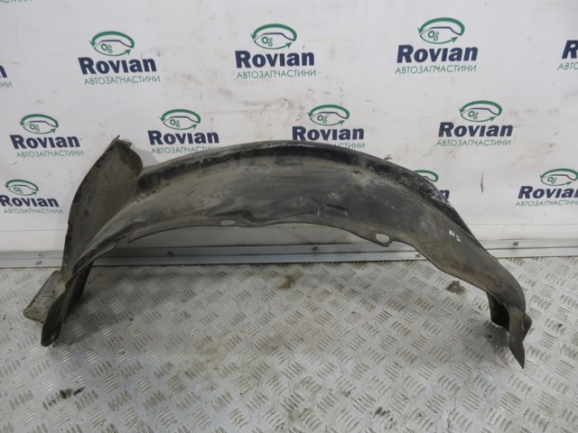 Підкрилок переднього крила, правий 8200432028 RENAULT