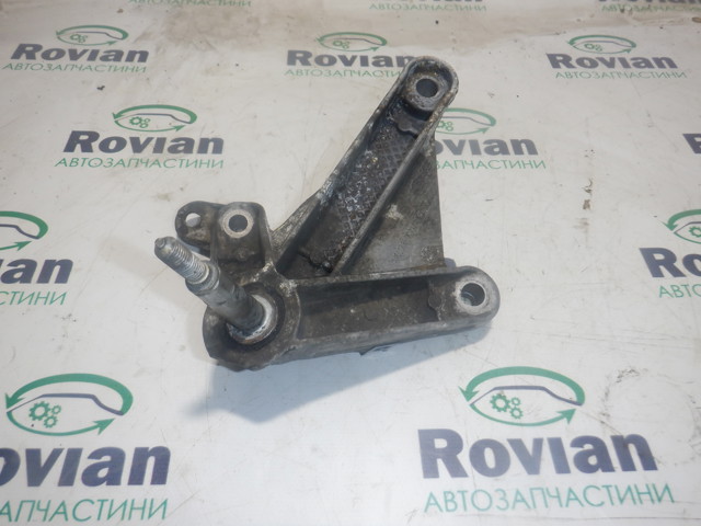 Кронштейн подушки КПП, лівий 8200457080 RENAULT