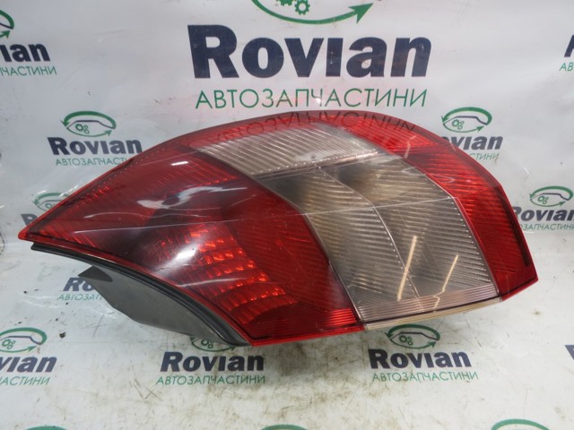 Задні ліхтарі Renault Scenic GRAND II